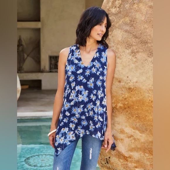 Karen Kane daisy floral asymmetrical sleeveless top XL NWOT v neck - Picture 1 of 11